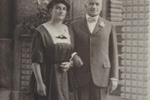 Anna a Otto Goltzovi před svou libereckou vilou. Zdroj: SOkA Liberec