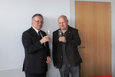 Zdeněk Fránek (vlevo) a rektor Zdeněk Kůs si připíjejí po jmenování