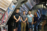 Studenti AVI v CERNu_Kryštof Polák vlevo