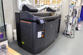 Špičková univerzitní 3D tiskárna HP Jet Fusion 4200.