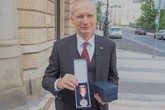 Profesor David Lukáš po skončení slavnostního ceremoniálu.