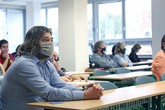 Teze Aleše Kocourka si přišel poslechnout i předseda Akademického senátu Ekonomické fakulty TUL Otakar Ungerman. Foto: Radek Pirkl, TUL