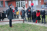 Návštěvníky znovuodhalení památníku přivítal prorektor TUL, architekt a urbanista Radek Suchánek