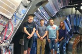  Studenti fakulty mechatroniky, informatiky a mezioborových studií během stáže na urychlovači CERN v Ženevě. Foto: archiv FM TUL