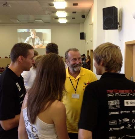 Akonf1.jpg