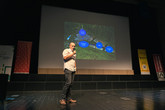 Miroslav Černík představuje projekt na likvidaci pesticidů vytékajícíh do vod. Foto: Jaroslav Tomášek, TUL
