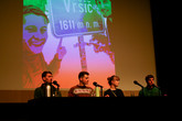 Studenti se zkušenostmi s Erasmem+ se v univerzitní aule dělí s vrstevníky o své zážitky. Foto: Adam Pluhař, TUL