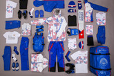 Zimní olympijská kolekce čítá 33 kusy svršků, doplňků, zavazadel a bot. Foto: Český olympijský výbor