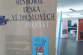 Výstava vznikla jako doprovod knihy Historie Irska ve 100 slovech od Sharon Arbuthnot, Máire Ní Mhaonaigh a Gregoryho Tonera, kterou vydala Královská irská akademie. Foto: Adam Pluhař, TUL