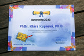 Diplom pro oceněnou Autorku roku 2022. Cenu každý rok uděluje Univerzitní knihovna TUL. Foto: Adam Pluhař, TUL