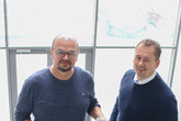 Ředitel firmy Lersen Vladimír Malena (vlevo) a Michal Petrů z Fakulty strojní TUL. Foto: Adam Pluhař, TUL