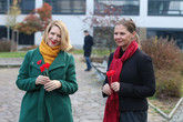 Zleva: Anna Provazníková z Paměti národa Severní Čechy a prorektorka TUL Lenka Burgerová. Foto: Adam Pluhař, TUL