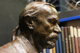Sádrovou bustu Petra Rezka vytvořil sochař Jindřich Zeithamml. Foto: Adam Pluhař, TUL