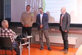 (Zprava) ředitel CXI Miroslav Černík, děkan FS Jaromír Moravec a Michal Petrů pozdravili včerejší exkurzi na CXI.