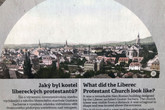 Historii evangelického kostela dnes připomíná naučná tabule. Foto: David Pluhař