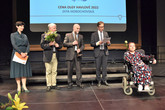 Dita Horochovská získala Cenu Olgy Havlové 2022 za pomoc lidem s omezenou schopností pohybu, jimž předává zkušenosti s ovládáním počítače pomocí hlasu. Program vznikl na TUL. Foto: Zdeněk Chrapek