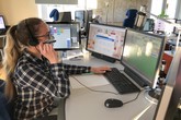 Studenti během pandemie covidu. Michaela Krupičková pracovala na operačním střědisku krajské záchranky. Do terénu vysílala odběrové sanity. Foto Adam Pluhař