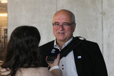 Mikrofon Českého rozhlasu a rektor Miroslav Brzezina