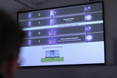 Z přednášky Tomáše Jungwirtha z Fyzikálního ústavu Akademie věd ČR, který se svými kolegy objevil altermagnetismus. Foto: Adam Pluhař