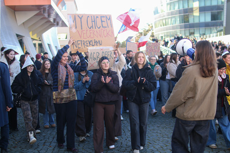 Protest proti rušení koncesionářských poplatků. Foto: Adam Pluhař