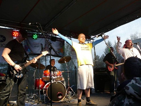 Dynamo majálesu_Drobný za bůra.jpg