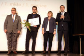 Cenu Ondřejovi předala Helena Neumannová, pogratulovali Piotr Roman, prezident polské části ERN, a hejtman Martin Půta.