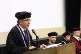 Promoce FP. Děkan fakulty Jan Picek