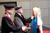 Promoce FZS. Slib skládaly absolventky před prorektorem Pavlem Satrapou (4)