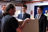 Zástupci z vedení české společnosti Huawei Alex Wang (vpravo) a Willi Song navštívili naši univerzitu koncem letošního dubna (8)