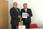 Rektor TUL Miroslav Brzezina a prezident univerzity NTUB Ruay-Shiung Chang